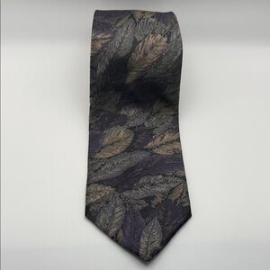 Etienne Aigner Purple,Black & Tan Leaf Pattern Men’s Tie